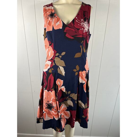 Trina Turk Devoted Floral-Print Pleated Sleeveless Dress, Multi. Size 14 - Picture 3 of 9